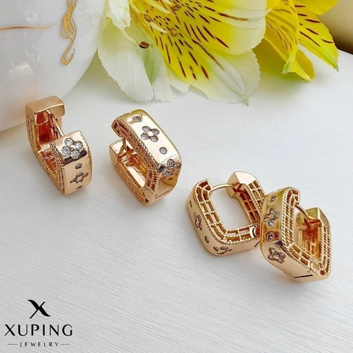 گوشواره زنانه سه بعدی مربعی ای نگین دار برند ژوپینگ